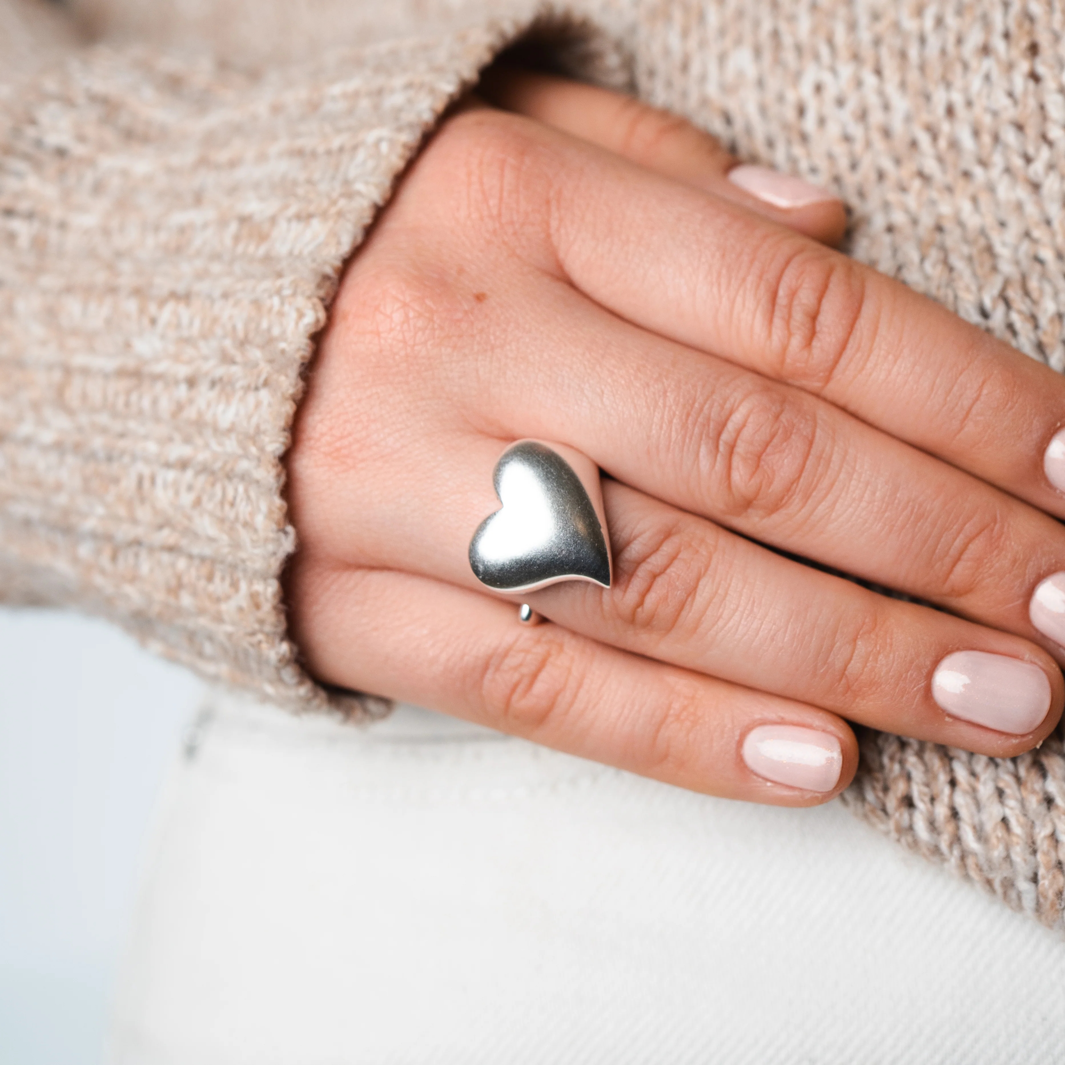 Anillo satinado corazón - Image 4