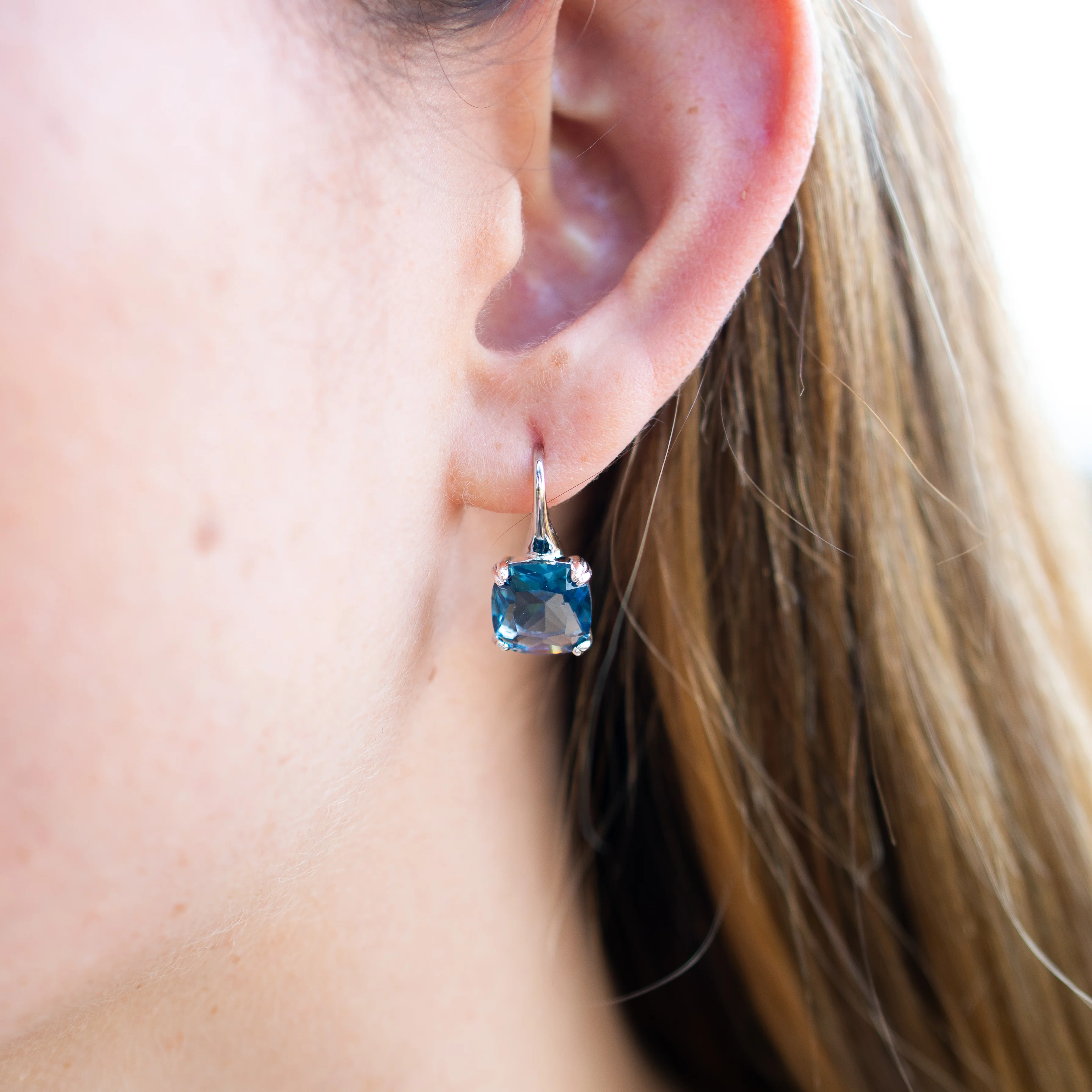 Aros colgantes circón azul - Image 3