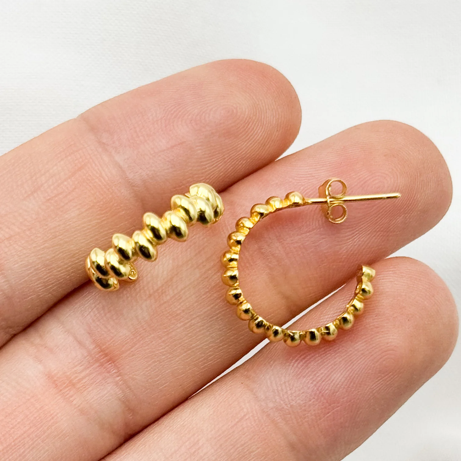Aros semi argolla diseño bañado en oro - Image 3